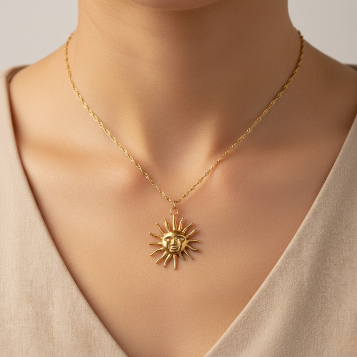 RICCARDI - "Solar Glow" NECKLACE