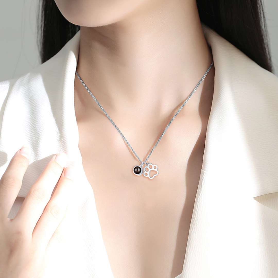 RICCARDI - "Paw Heart Photo" PROJECTION NECKLACE