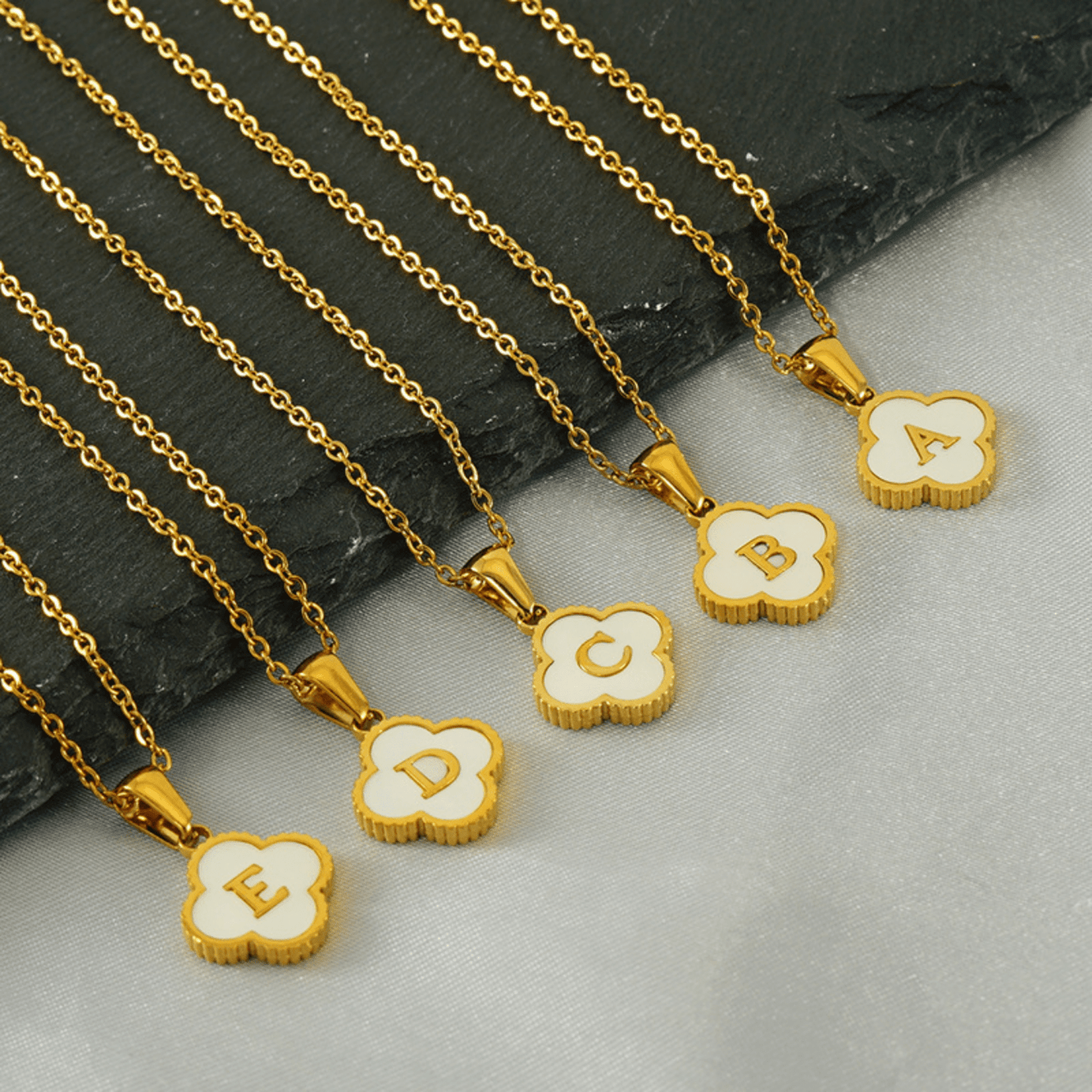 RICCARDI - COLLIER "Lucky Letter" - Riccardi