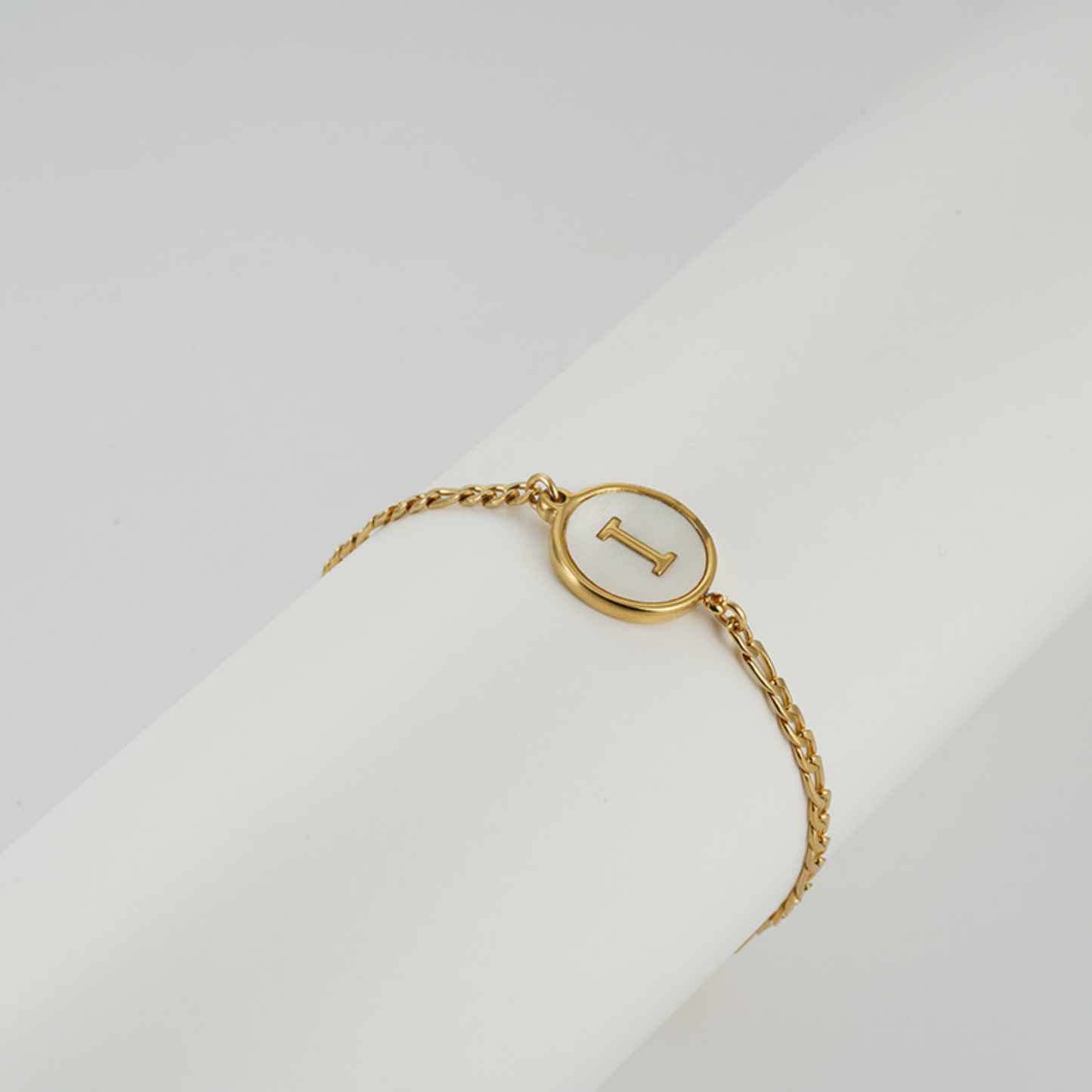 RICCARDI - "Chic Vintage Initial" BRACELET