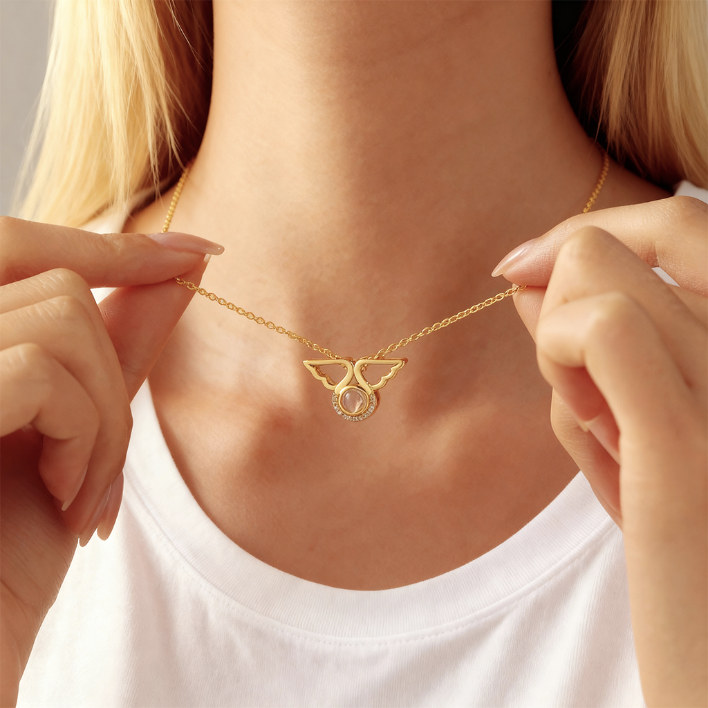 Projection Necklace "Angel Wings"