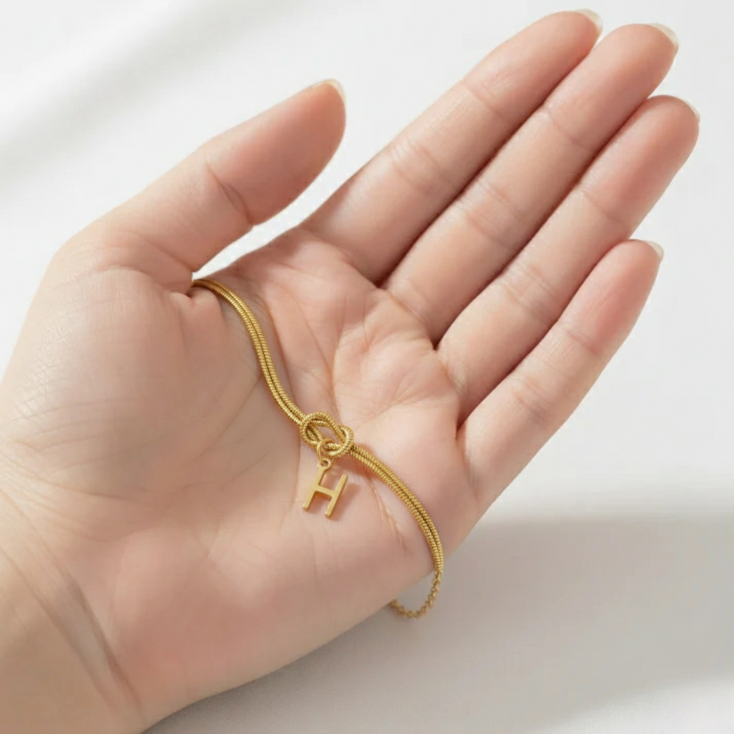 Initial Bracelet "Knot"