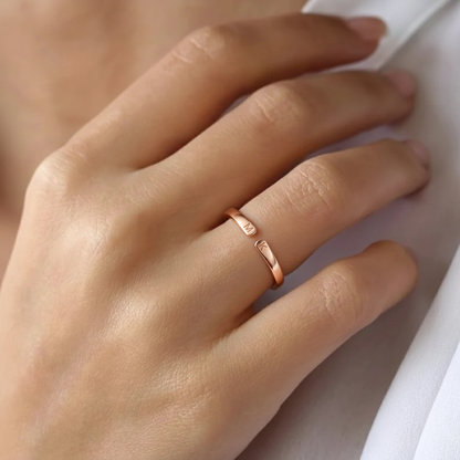 Adjustable Initial Ring "Whisper"