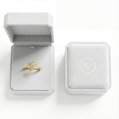 Adjustable double initial ring "Embrace"