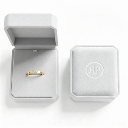 Adjustable Initial Ring "Whisper"